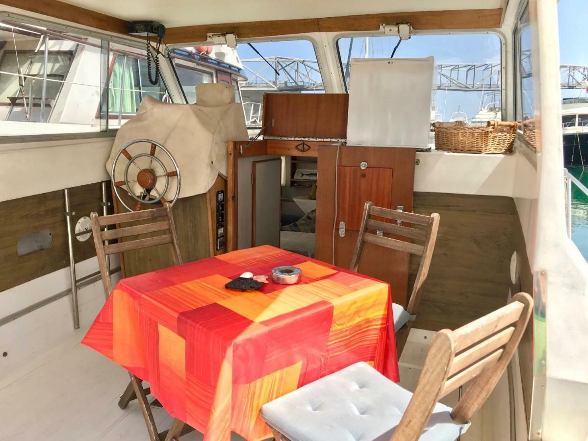Boat Yacht Barcelona * Sant Adria de Besos