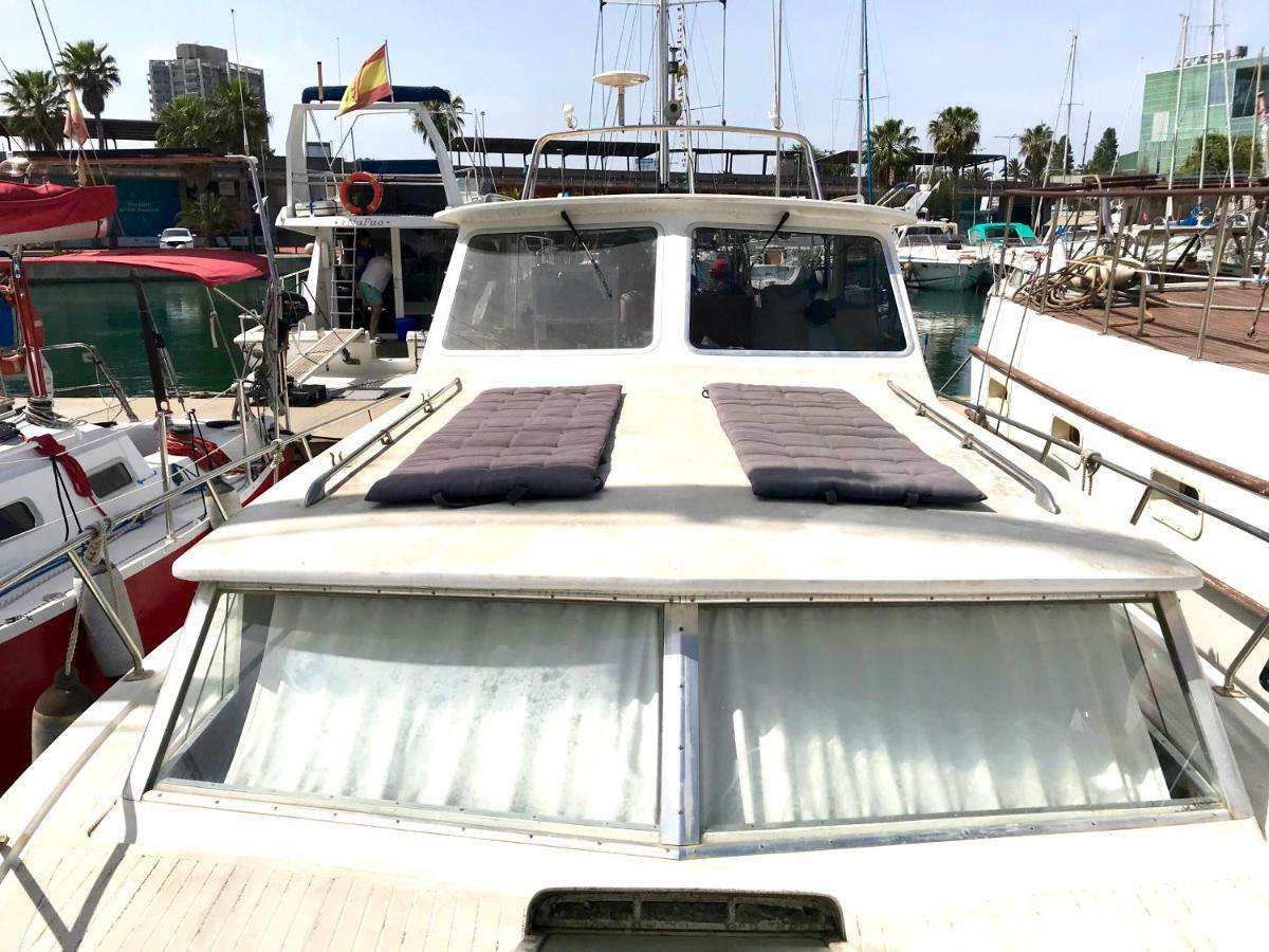 Botel Boat Yacht Barcelona Sant Adria de Besos