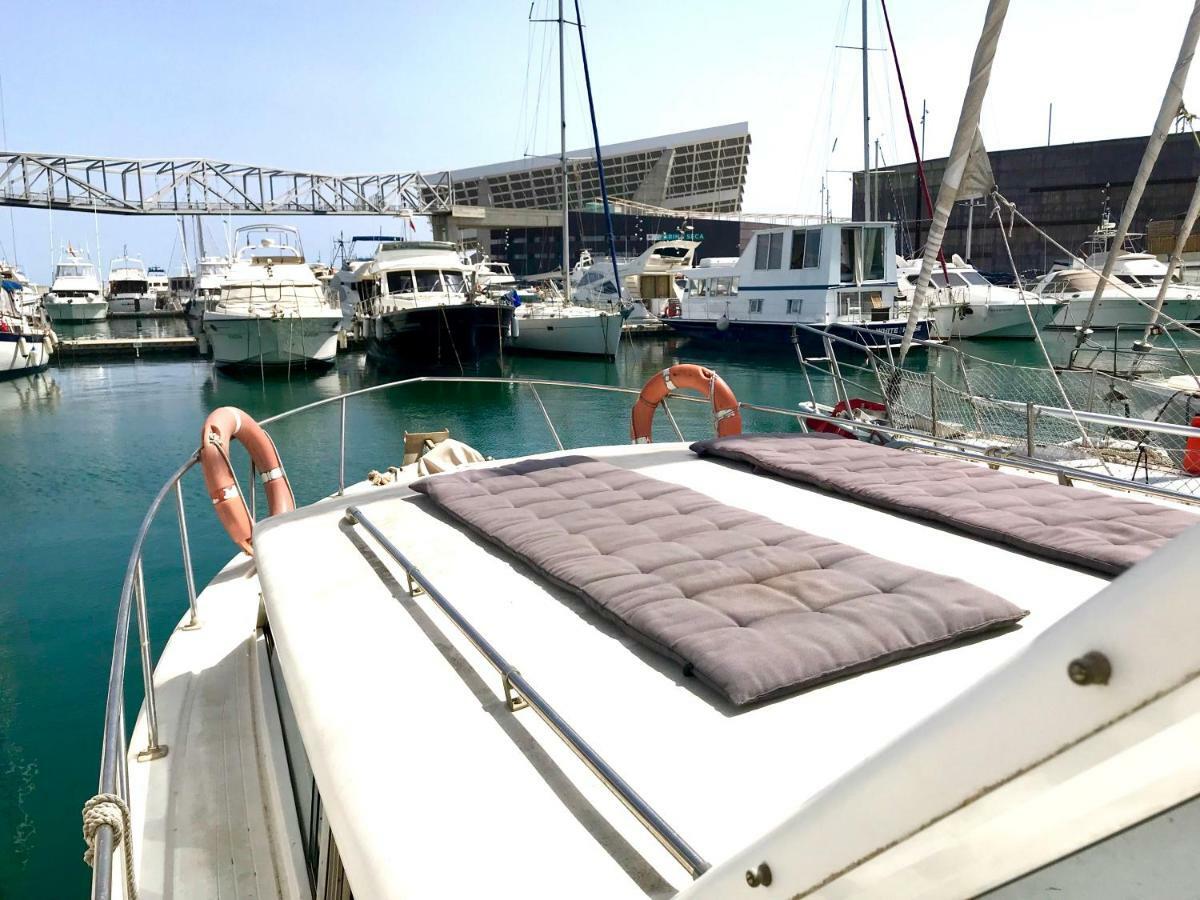 Botel Boat Yacht Barcelona Sant Adria de Besos