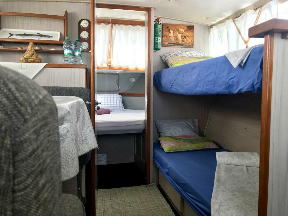 Boat Yacht Barcelona Bateau-hôtel *