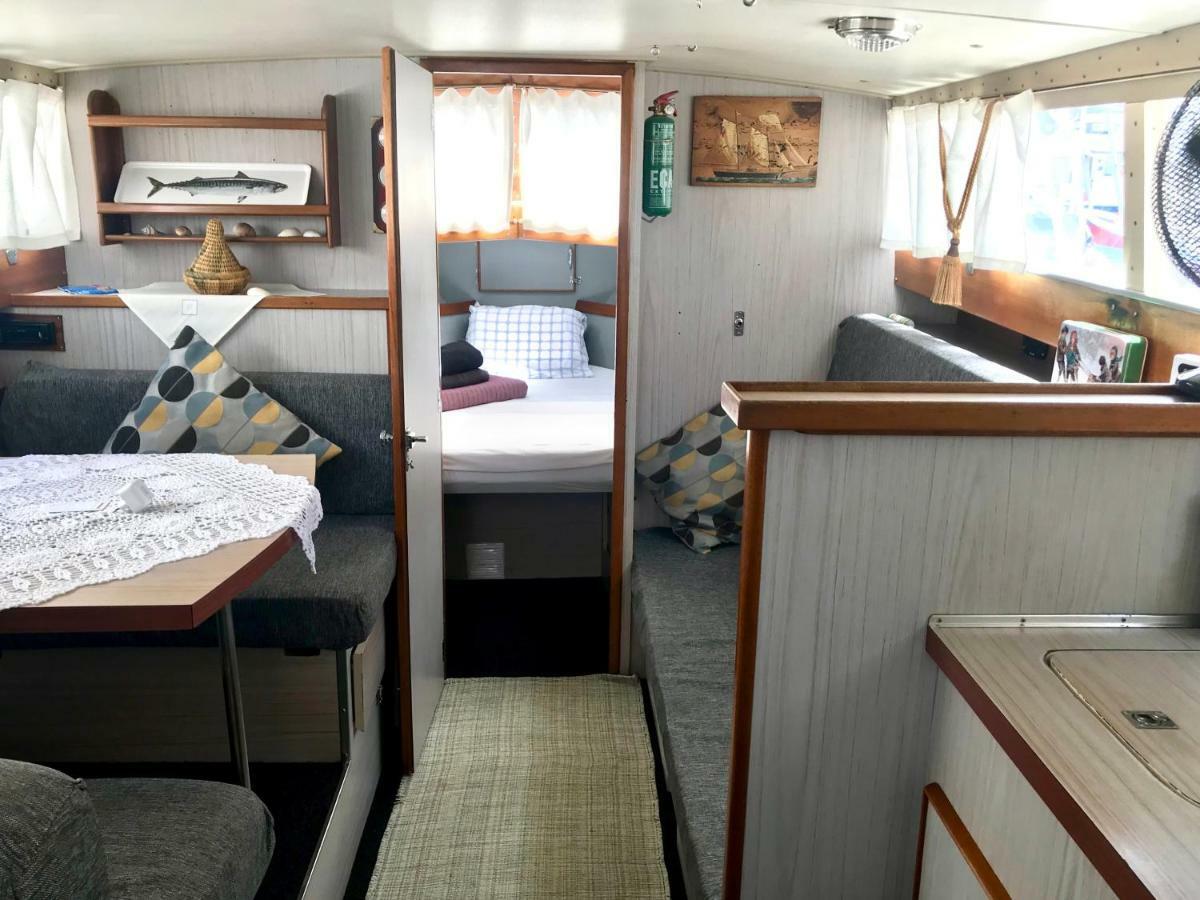 Boatsbreakfast Yacht Barcelona Botel
