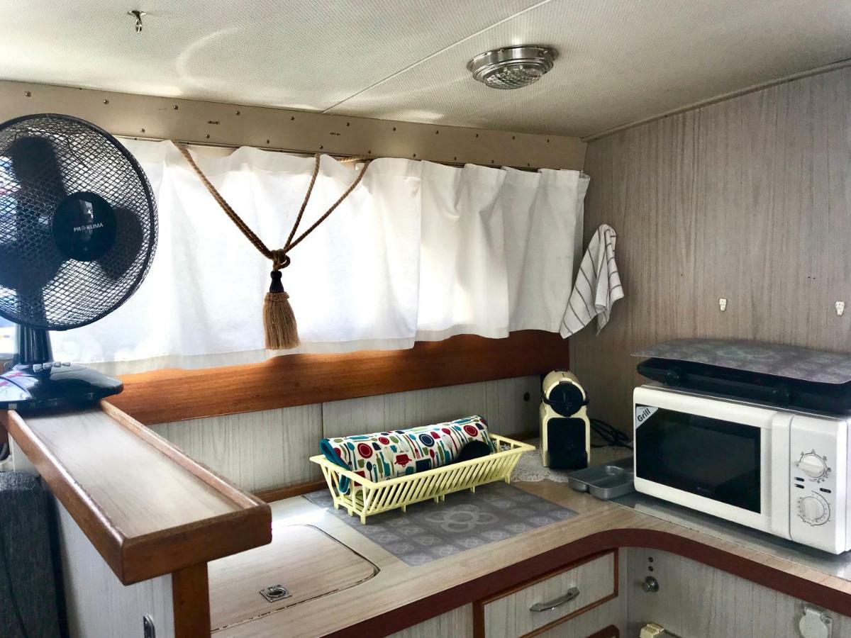 Boat Yacht Barcelona Botel *